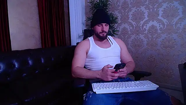 AdamJamesonn's cam snapshot