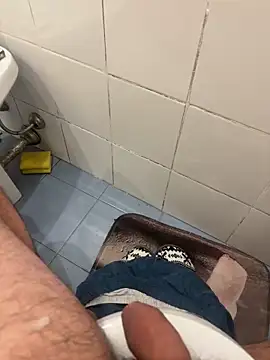 marc8876's cam snapshot