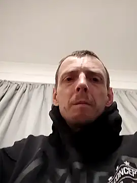 CrookedBunk3527's cam snapshot