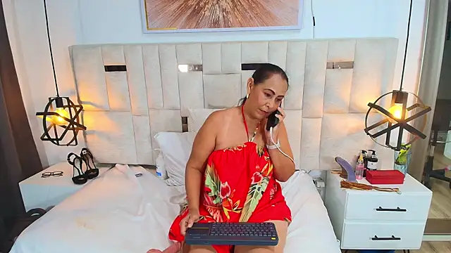 Sara_BigAss-'s cam snapshot