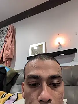 Cnutt310 live sex cam