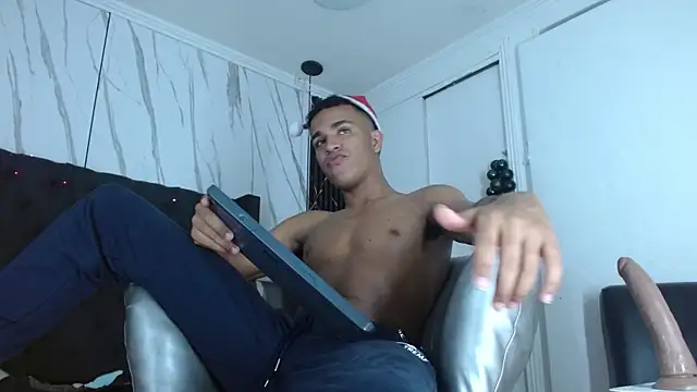 aston_xvera's cam snapshot