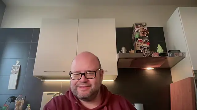 theitalianbear live sex cam