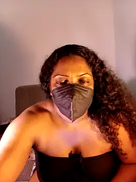 Kim_kardashia24's cam snapshot