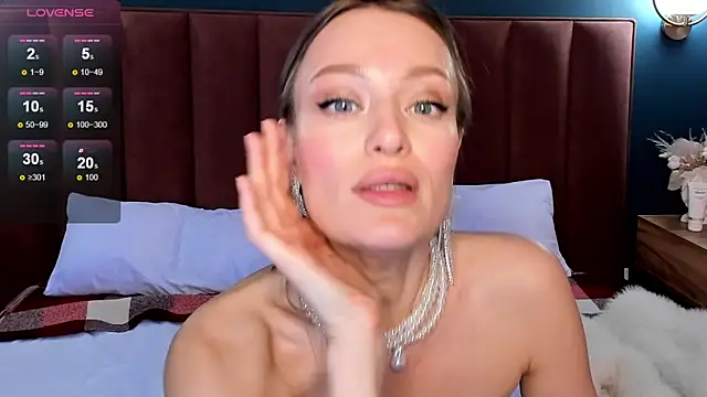 EvelynPoole's cam snapshot