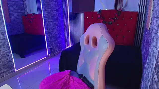 mia_hernnandez's cam snapshot