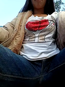 emaame68's cam snapshot