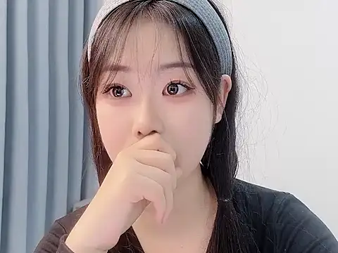 smalldaisy live sex cam