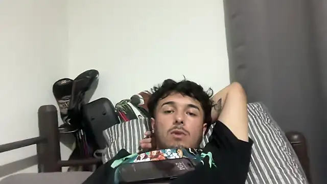 Gorillabutt1414 live sex cam