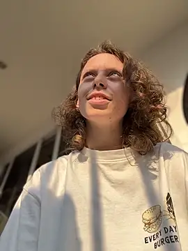 RinaMood's cam snapshot