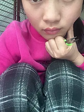 Lyn_bella live sex cam