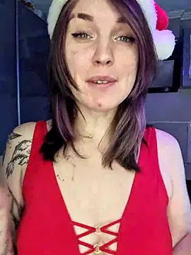 LazyTanukii live sex cam