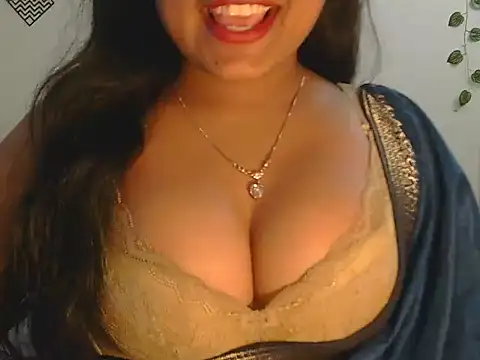 hottest_mahii's cam snapshot