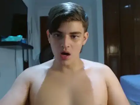 BadBunny_69's cam snapshot