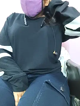 Ananya_34's cam snapshot