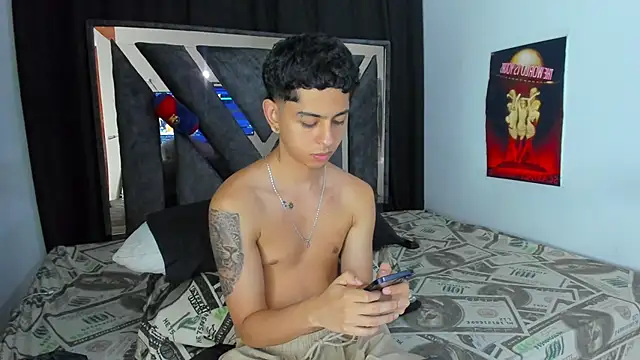 Gomez_c_'s cam snapshot