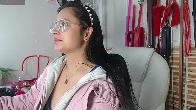 _adahara_queen's cam snapshot