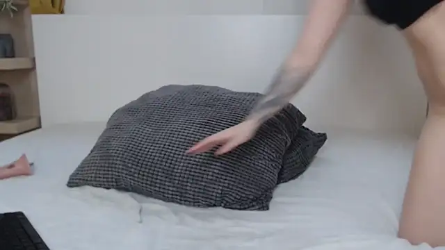 TrixyTaylor live sex cam