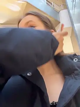 KittyQueeny live sex cam