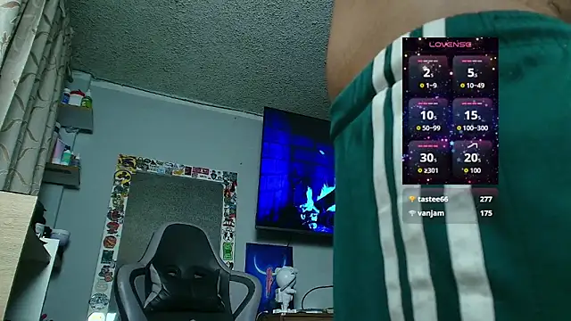 Nickhot0609 live sex cam