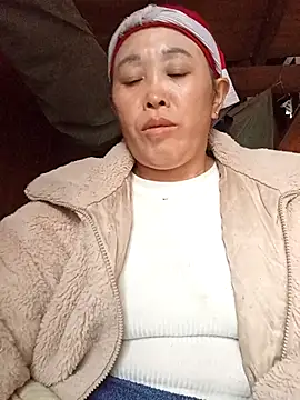 dakota-kis's cam snapshot