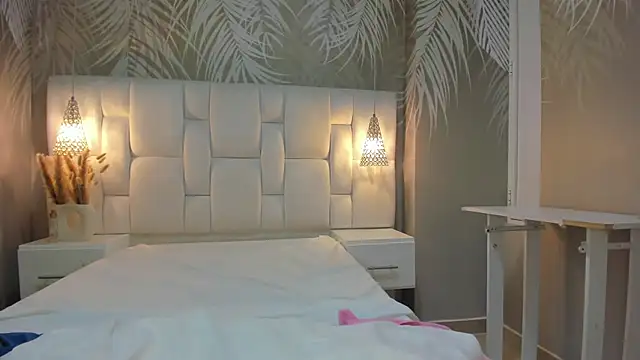 Lesly_sexy4u's cam snapshot