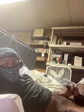 ProveYourLoyalty's cam snapshot