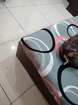 John_mccoy@xh's cam snapshot