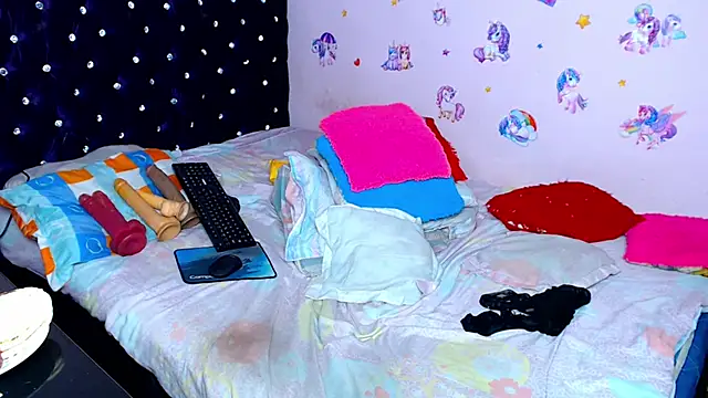 ShantalTsFox live sex cam