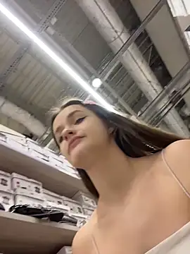 KittyQueeny live sex cam