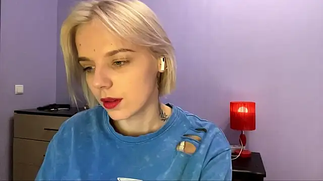 Scarlet_cat's cam snapshot