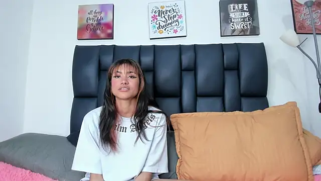 Applehot_LRR live sex cam