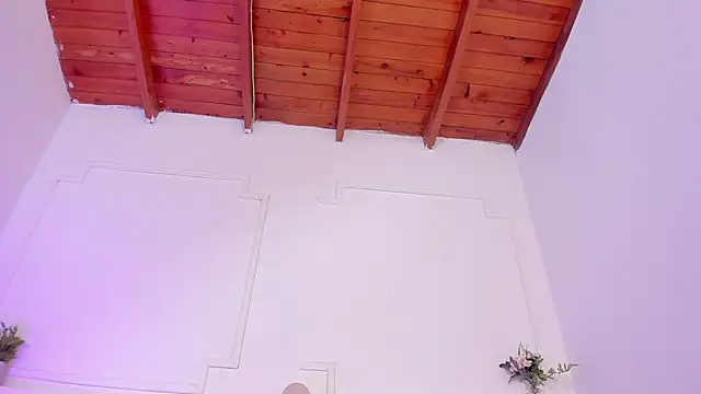 TianaGlow44 live sex cam