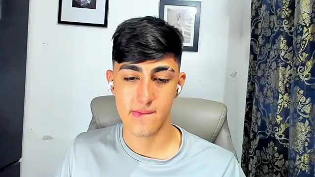 babymaik live sex cam