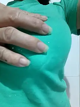 Shine_Mai's cam snapshot