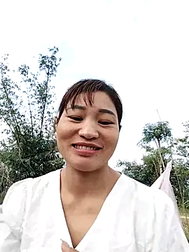 Qoine392 live sex cam