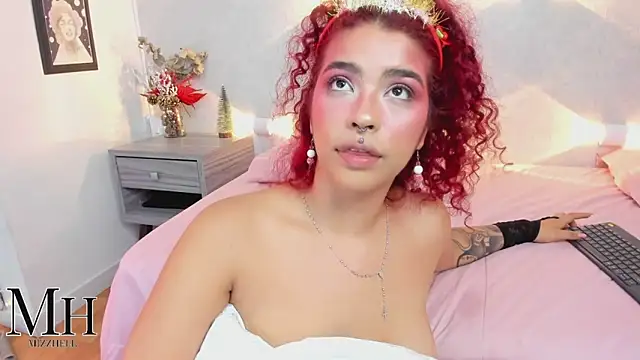 MizzHell live sex cam