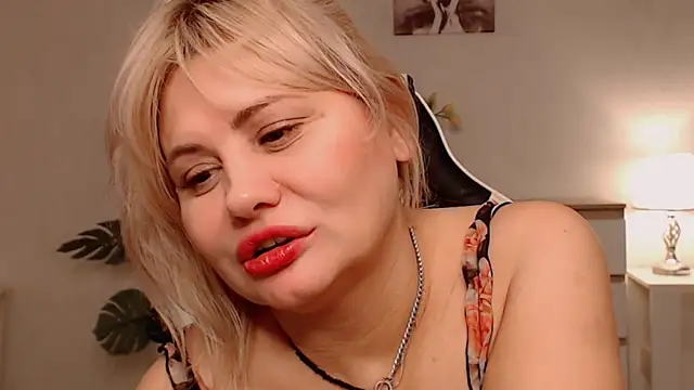 Lola_Richie live sex cam