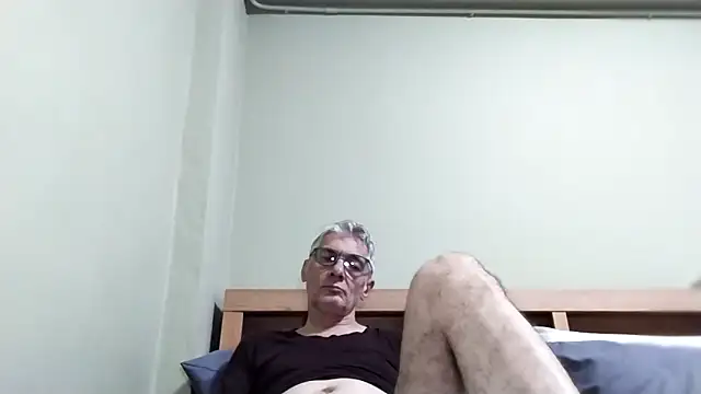 BIGUNCUTHARDCOCK live sex cam