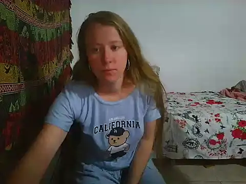 arianna_blonde's cam snapshot