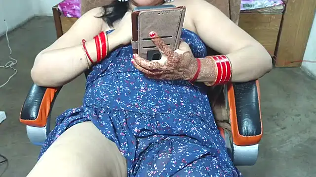 Cute_Mahi22 live sex cam