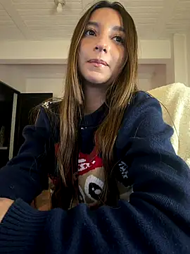 aly_golden_ live sex cam