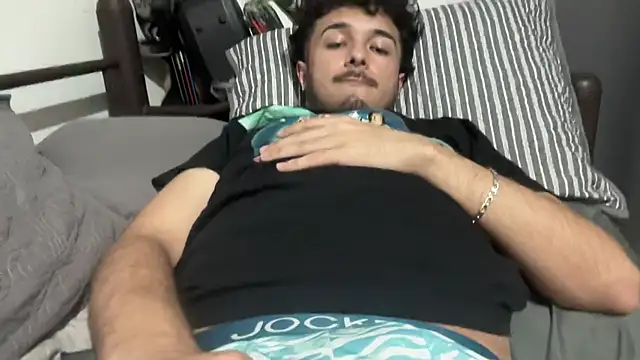 Gorillabutt1414's cam snapshot