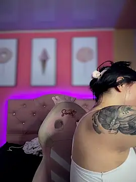 Megaan__More's cam snapshot