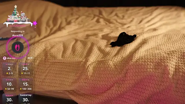 hey_Melanie's cam snapshot