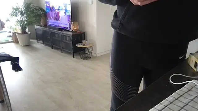 Toysboy67bi's cam snapshot