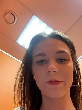 Ttixmila live sex cam