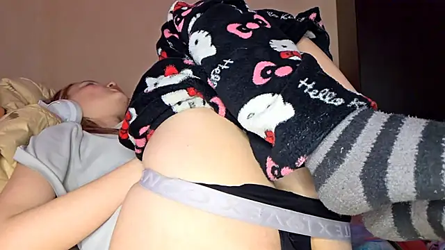 KarinRobertson's cam snapshot