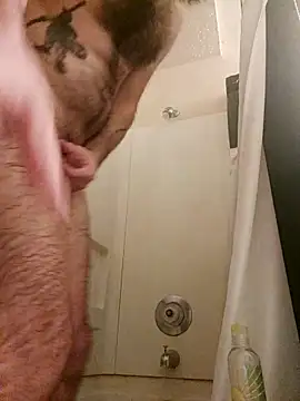 hungandnerdy420 live sex cam