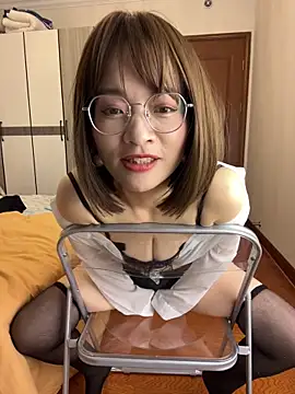 Mia-t's cam snapshot